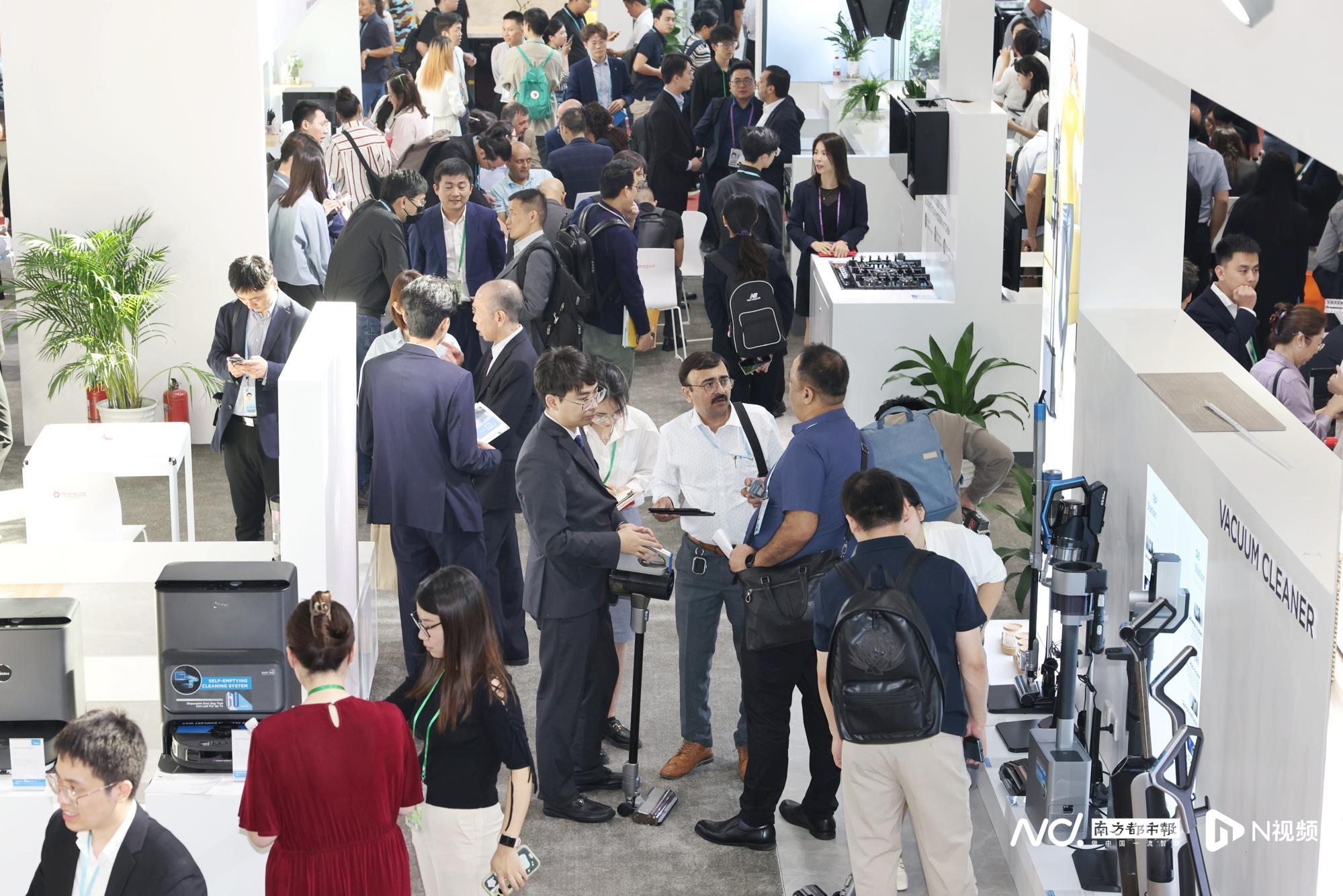 “中国第一展”广交会闭幕 24.6万境外采购商参会创历史新高