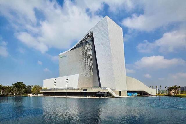 从管道式向制度型转变 金融高水平对外开放奏响发展强音