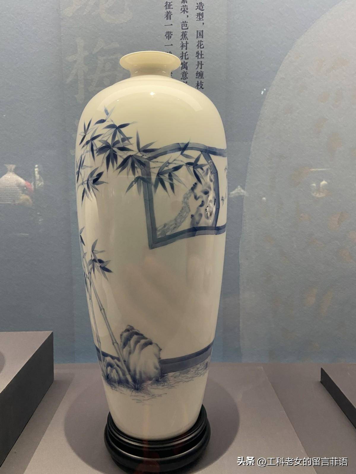 “中国白——德化白瓷展”作品捐赠入藏国博