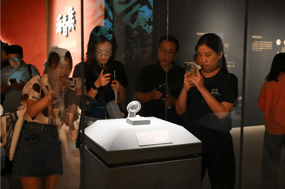 三星堆VR沉浸考古项目开启逛展探索新体验