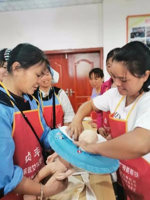 山东惠民:“惠民工坊+巾帼工坊”多措并举促就业