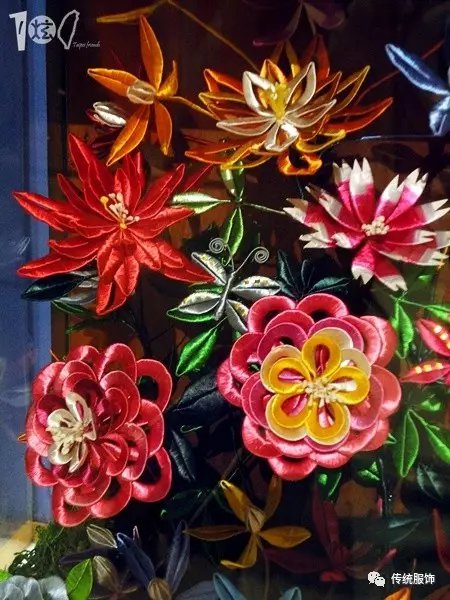 新加坡举办《春花盛开之白蛇传》花卉展