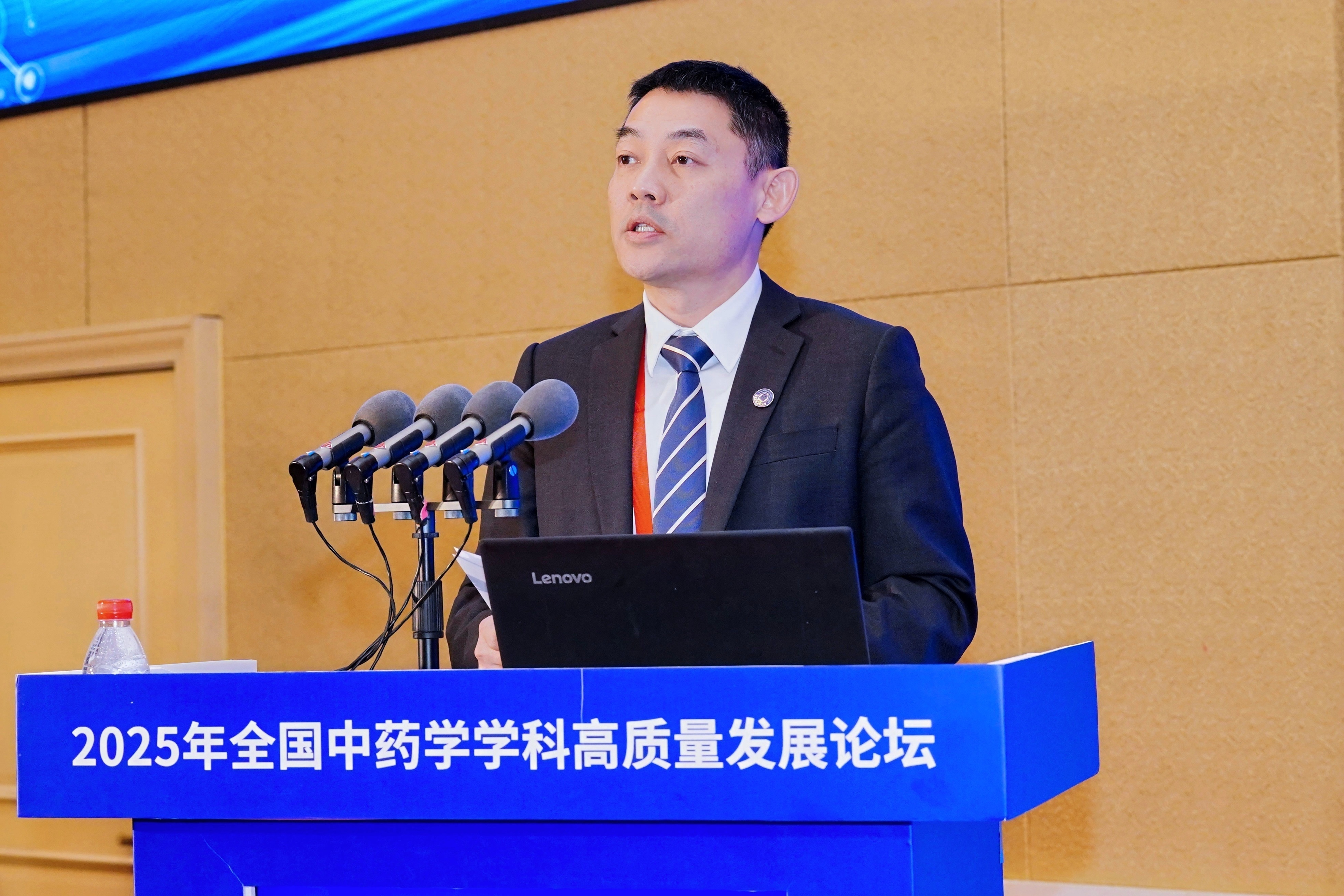“点赞2025我喜爱的中国品牌”百强榜单揭晓 中国品牌迈向高质量发展新高度