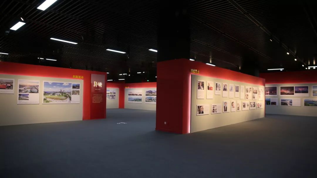 “不朽的功勋　永恒的记忆”图片展在俄罗斯圣彼得堡开幕